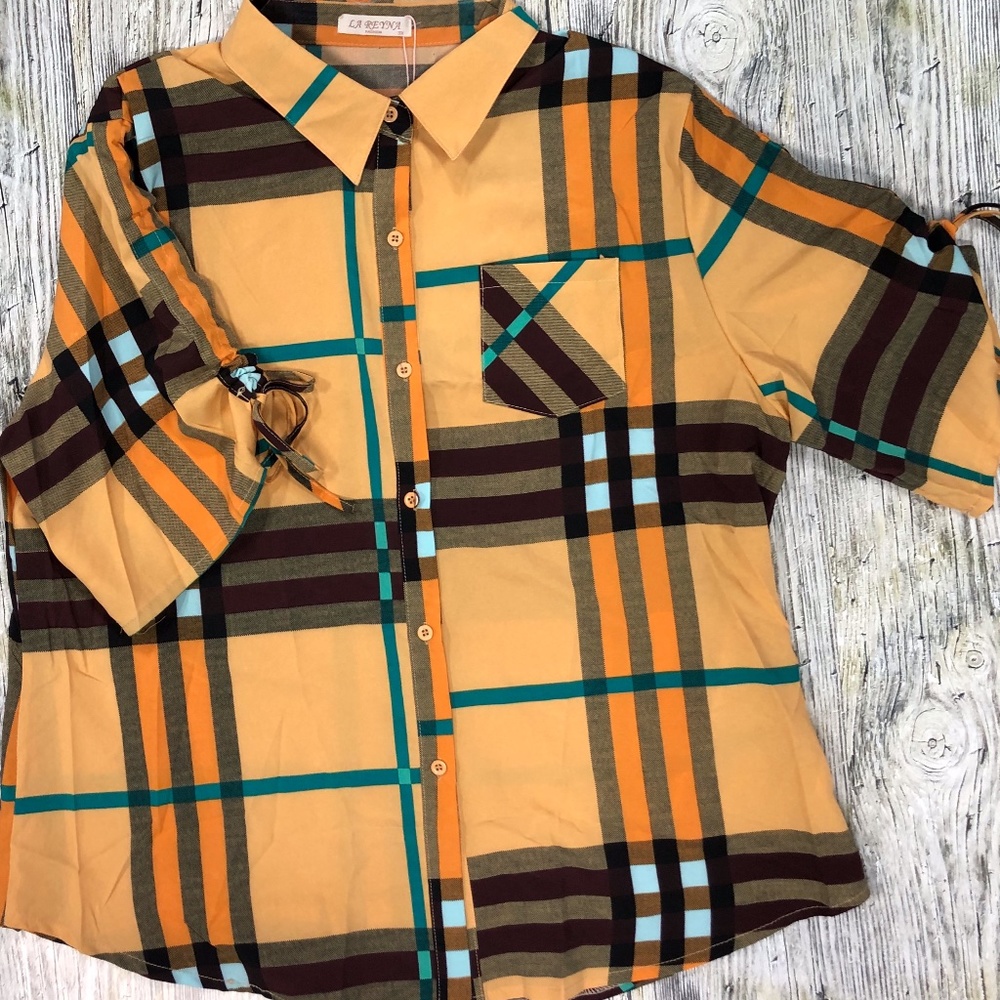 La Reyna Plus Size  Orange and Brown Plaid Top